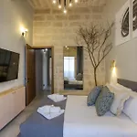 Stunning 3br Townhouse With Private Rooftop Access By 360 Estates *