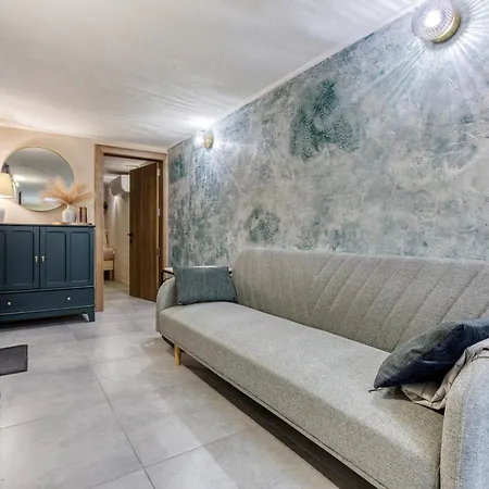 Lejlighed Stunning 3br Townhouse With Private Rooftop Access By 360 Estates Paola