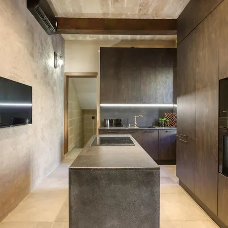 Lejlighed Stunning 3br Townhouse With Private Rooftop Access By 360 Estates *