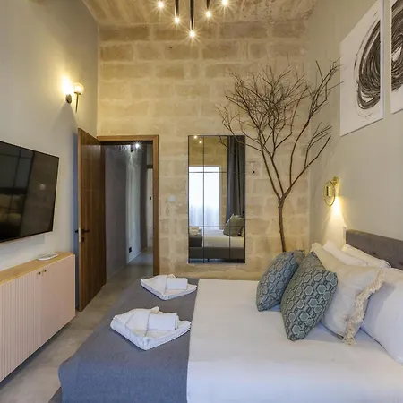 Stunning 3br Townhouse With Private Rooftop Access By 360 Estates *