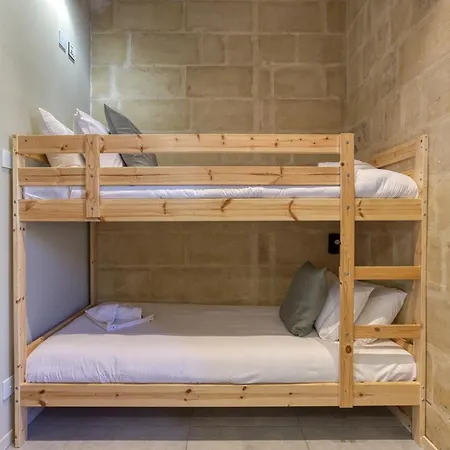 Stunning 3br Townhouse With Private Rooftop Access By 360 Estates Lejlighed *