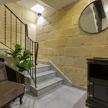 Stunning 3br Townhouse With Private Rooftop Access By 360 Estates Lejlighed *