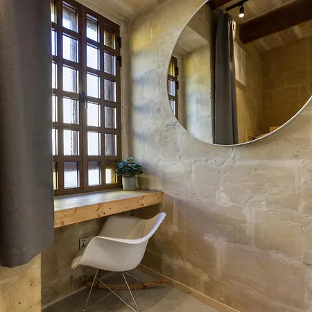 Stunning 3br Townhouse With Private Rooftop Access By 360 Estates *