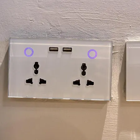 Lejlighed Stunning 3br Townhouse With Private Rooftop Access By 360 Estates Paola