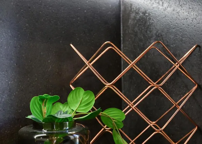 Stunning 3br Townhouse With Private Rooftop Access By 360 Estates