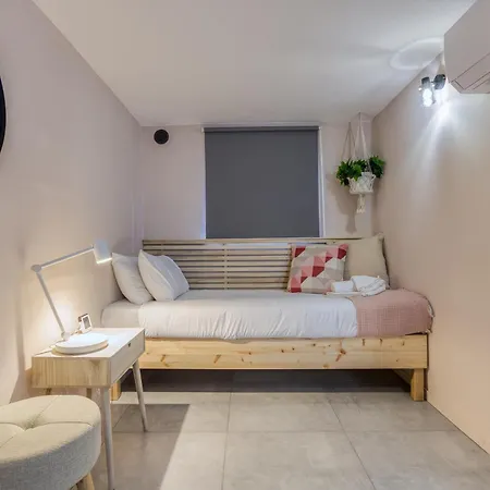 Stunning 3br Townhouse With Private Rooftop Access By 360 Estates Apartment *