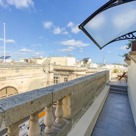 Stunning 3br Townhouse With Private Rooftop Access By 360 Estates Apartment *